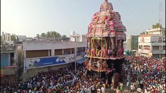 car festival held well at tiruchendur murugan temple vel
