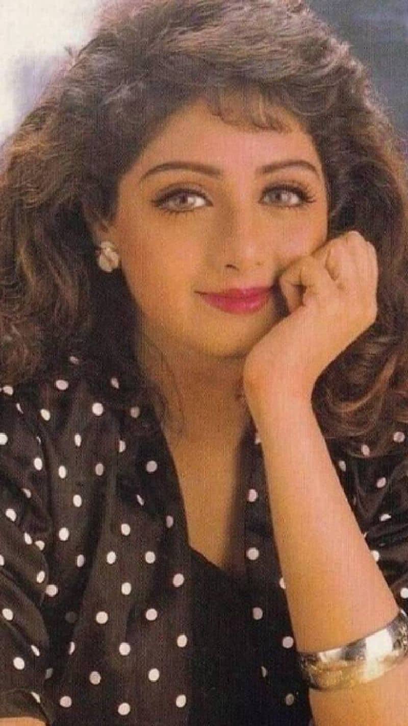 The first actress in India who received a salary of Rs 1 crore is sridevi vvk