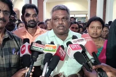 A protest besieged the collector's office in Thanjavur demanding action against those who attacked the land surveyors vel