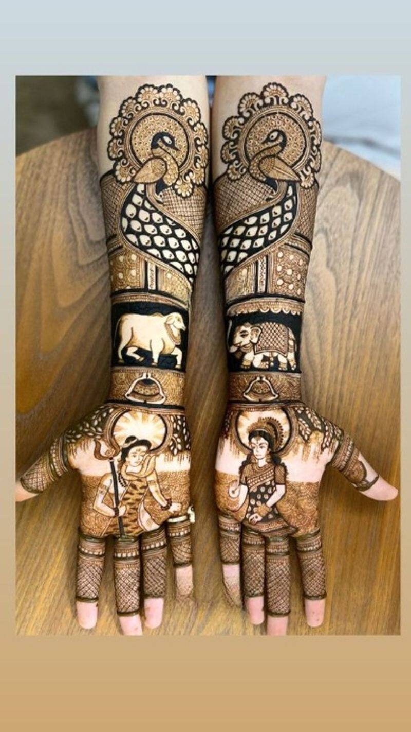 Shivratri Mehndi Designs: शिवरात्रि में लगाएं हाथों में यह शिवमय मेहंदी,  देखें सुंदर डिजाइन | Maha Shivratri 2024: Easy ​Simple Shiv Ji Mehndi  Designs For Shivratri​, See Photos - Hindi Boldsky