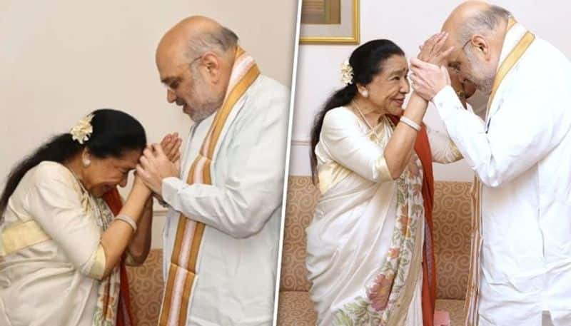 Asha Bhosle sings 'Abhi Na Jao Chod Kar' for Amit Shah; Union Home Minister also unveiled her photo biography ATG