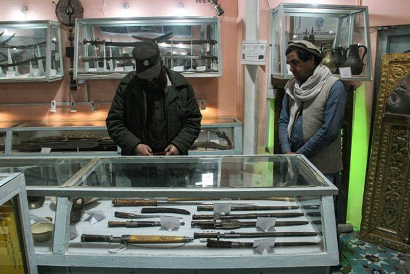 Taliban exhibits rocket launchers, bombs alongside artefacts in Afghanistan museum snt
