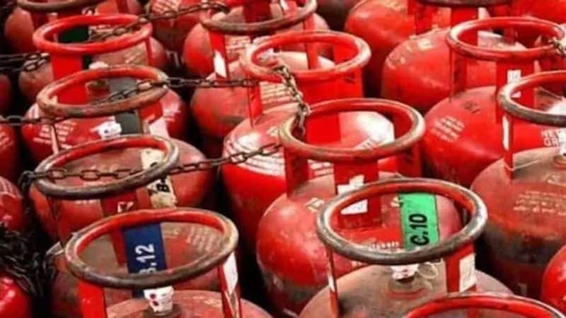 19-kg commercial LPG cylinder price slashed by Rs 19 from May 1; Know how much how it costs in your city