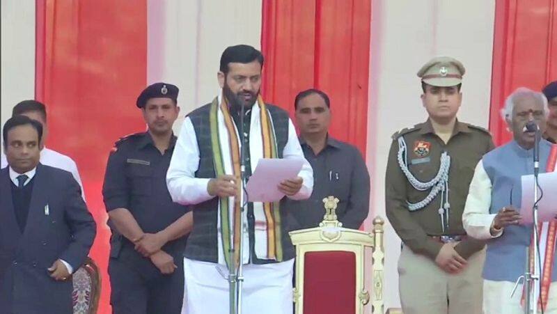 haryana new cm nayab singh Saini 5 ministers took oath Kanwar Pal Moolchand Sharma Ranjit Singh Jai Prakash Dalal Dr Banwari Lal zrua