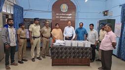 Flying squad officers seized 13 kg without document silver jewellery in erode district vel