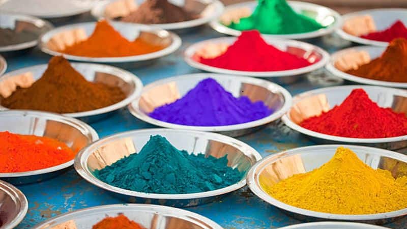  Holi 2024: How synthetic colors are harmful to  you nti