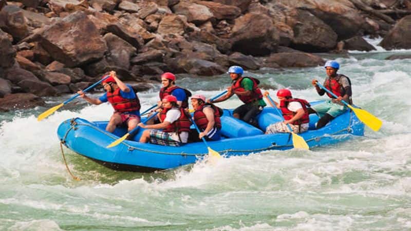 7 Adventure activities you can do with friends and family in Rishikesh, Uttarakhand