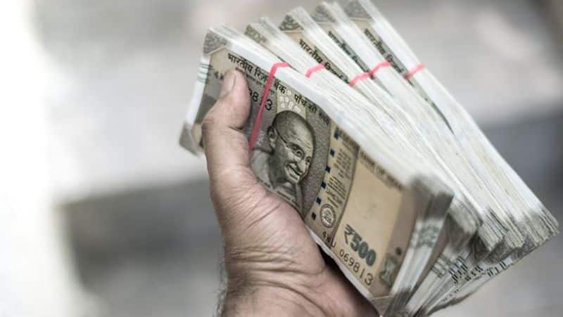 Shriram Finance ups interest rates on Fixed Deposit Schemes sgb