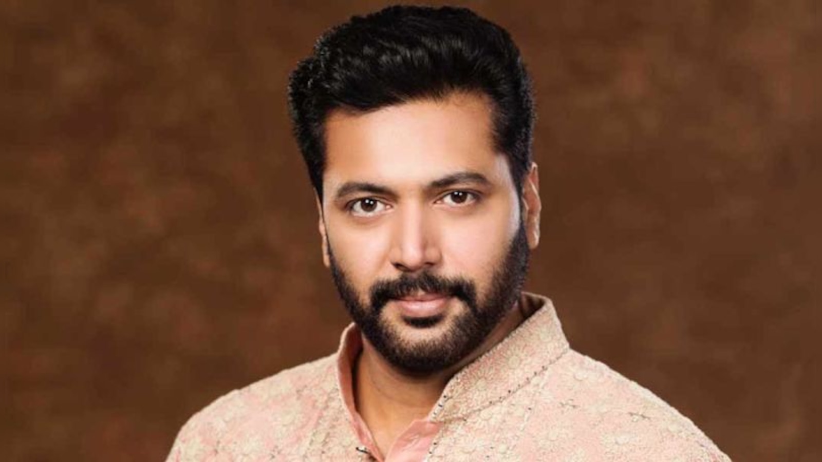 Actor Jayam Ravi Genie First Look : அட்டகாசமான மேஜிக்கல் பயணம்.. மாறுபட்ட  கதாபாத்திரத்தில் ஜெயம் ரவி - சத்தமே இல்லாமல் வெளியான GENIE First Look!