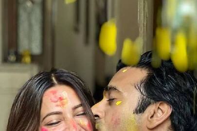  actor Siddharth malhotra Kiara advani post romantic photo in Holi, see surbhi chandna first Holi photos of celebs xbw