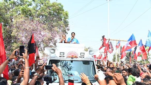 mp kanimozhi did election campaign to support aiadmk candidate in coimbatore vel