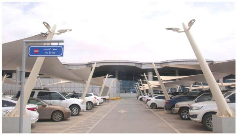 305 cars taken into custody for taking passengers from airports in the country afe