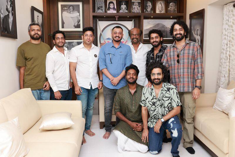 Superstar rajanikant meets the Manjummal Boys team at chennai photos viral vvk