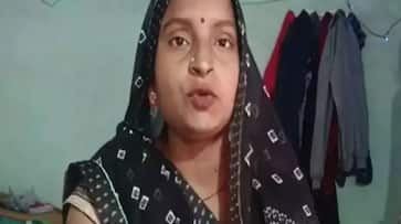 Success Story in UP News fluent in english became famous on social media Kaushambi dehati Madam Yashoda Lodhi XSMN