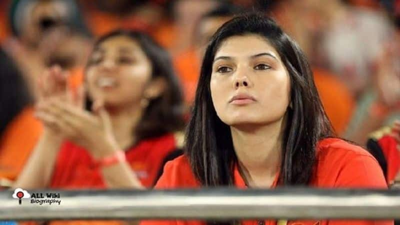 Kavya Maran's Wealth Takes On Shahrukh Khan In KKR Vs SRH Clash sgb