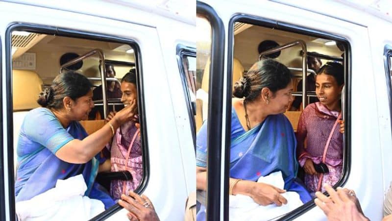 A student who received eye treatment from Kanimozhi Karunanidhi met him during the election campaign and thanked him-rag