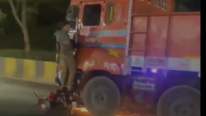 Hyderabad Road Accident... Lorry Drags Bike tvk