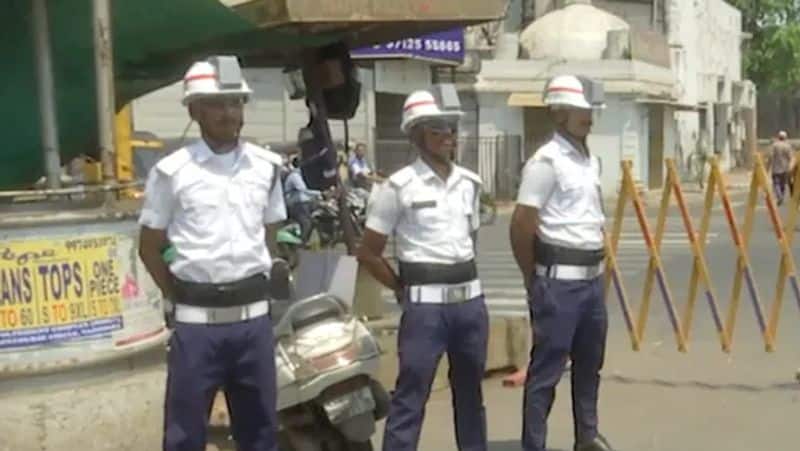 Vadodara Traffic Police provided AC helmets tvk
