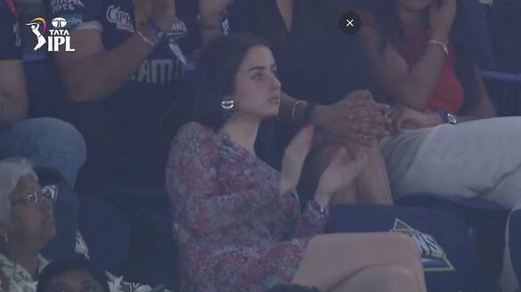 IPL 2024 Hollywood Ana De Armas lookalike Fan girl spotted during GT vs DC match ckm