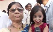 Lok Sabha Elections 2024: Jyoti Amge, world's shortest woman, casts her vote in Nagpur (WATCH) gcw