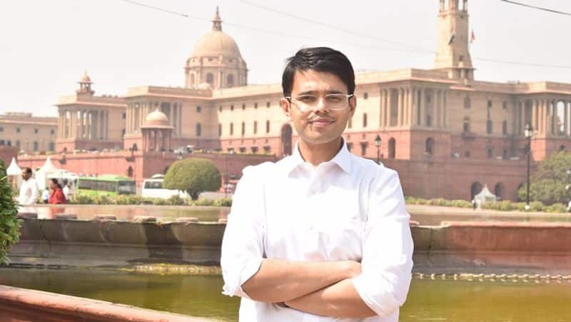 Shine in UPSC with study strategies from AIR 118 Siddharth Srivastava iwh