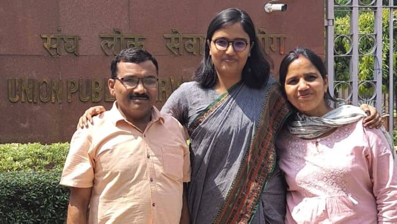 AIR 56 Surabhi Srivastava This is how a topper nails the UPSC interview questions iwh