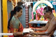 andhra pradesh minister roja did special prayer at tiruttani murugan temple before election nomination vel