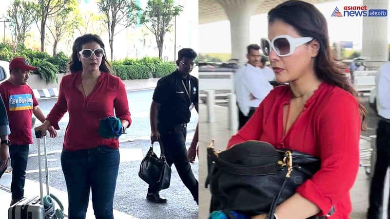Kajol spotted  at airport