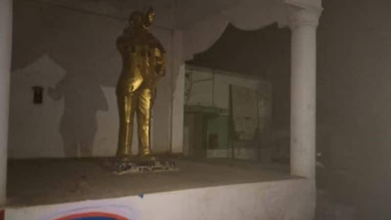 Attempt to throw petrol bomb on Ambedkar statue... 4 people arrested tvk