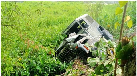 Sleep while driving met with an accident Alappuzha in the canal and miraculously escaped