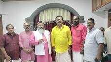 During the voting Suresh Gopi visited Metropolitan Gopi Iulios and sought his blessings
