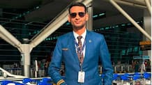 did not get a job after Aviation course a Youth Posing As Singapore Airlines Pilot at Delhi Airport to convince his family arrested akb