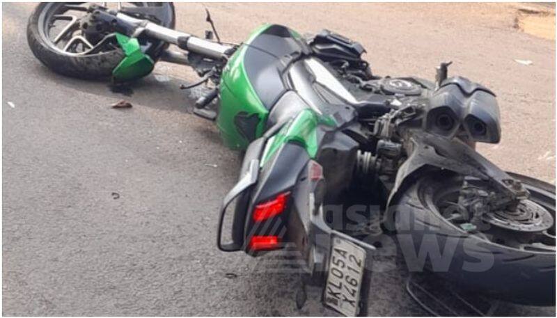 one dies in tourist bike accident in kottayam