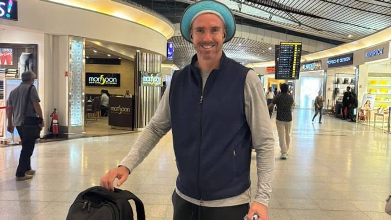 Former English cricketer Kevin Pietersen impressed by World Class Lucknow Airport praises CM Yogi vision XSMN