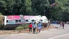 Two Killed in Private Bus Accident at Honnavar in Uttara Kannada grg 