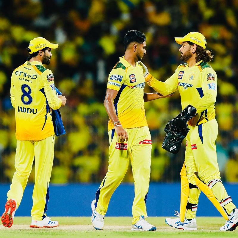 ipl-2024-playoffs-chances-of-each-teams-in-percentage-Big setback for CSK