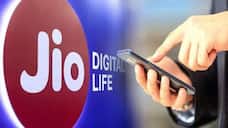 Reliance Jio launches Rs 888 postpaid plan with over 15 OTTs for JioFiber JioAirFiber users ckm
