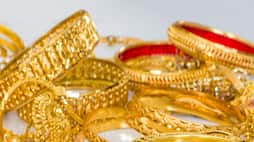 Gold prices fell by Rs 200 per sawran KAK