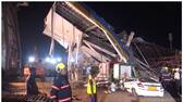 mumbai ghatkopar hoarding collapses 12 people died rescue continue 
