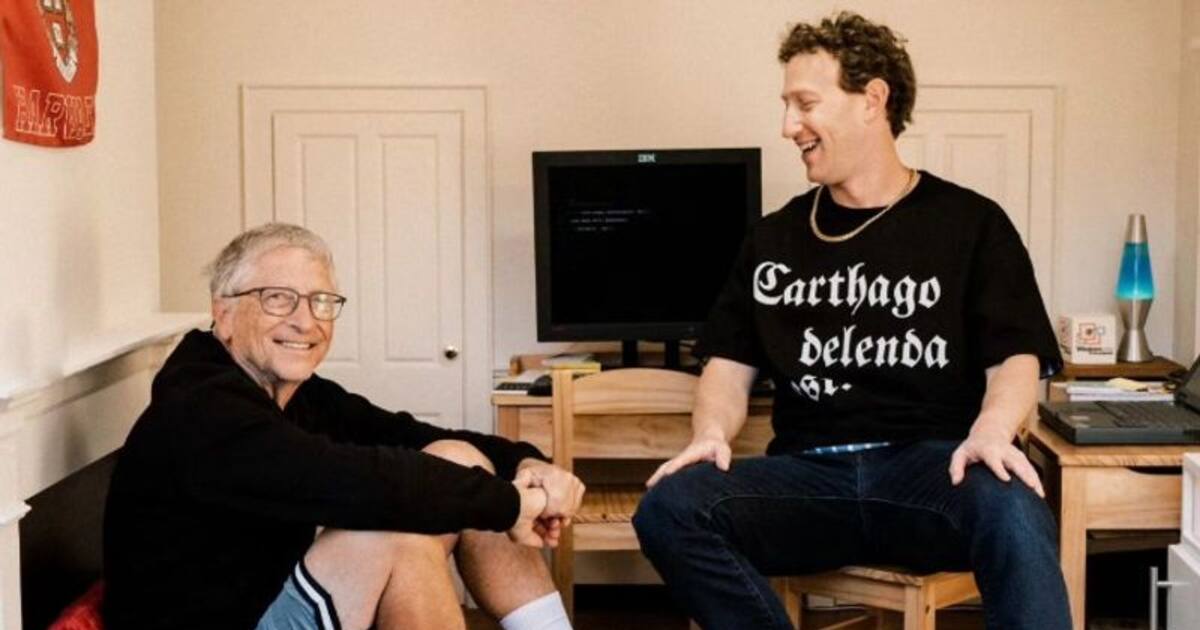 Mark Zuckerberg On His Knees: The Unseen Side of the Facebook CEO