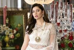 Pakistani Actress Mahira Khan 8 latest Saree look zkamn 