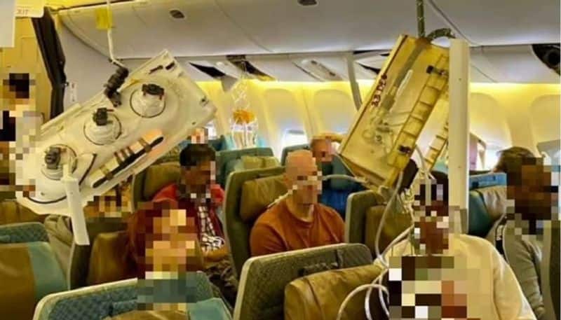 Singapore Airlines Passengers Face Deadly Turbulence As Their Flight Drops 6,000 Feet In 5 Minutes KRJ