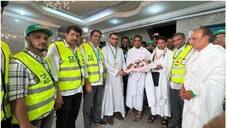 malayali organizations received first batch of hajj pilgrims from kerala 