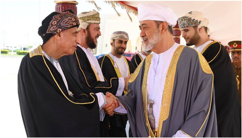 oman sultan heads to jordan for two day visit 