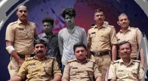 Kannur bound Karnataka RTC bus searched two 21 year old student passengers MDMA found