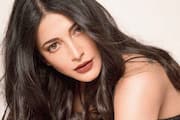 after break up with boy friend hero shruti haasan this is what doing ksr 
