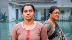 Urvashi Parvathy Thiruvothu starrer film Ullozhukku review hrk