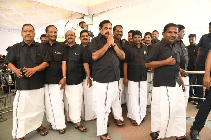 AIADMK MLAs who protested in the assembly over the Kallakurichi issue were expelled KAK