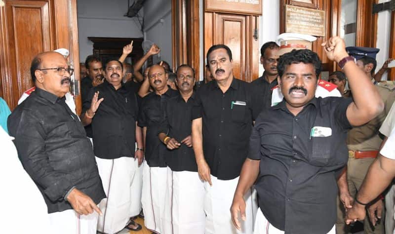 AIADMK MLAs who protested in the assembly over the Kallakurichi issue were expelled KAK