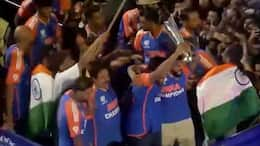 Video of the day: Rohit Sharma, Virat Kohli lift T20 WC trophy together during India's victory parade (WATCH) snt